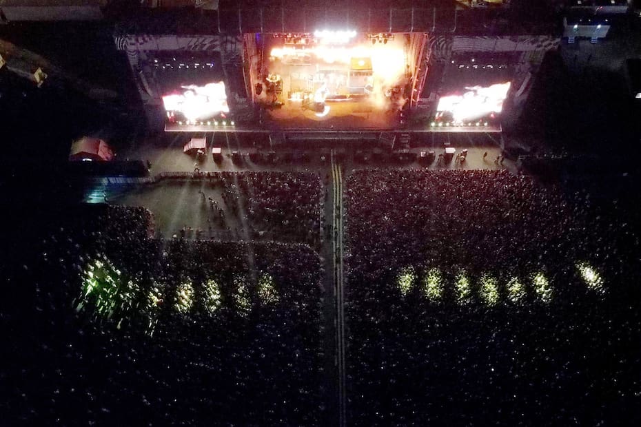 En el sector superior izquierdo de la cancha, aparece el acceso exclusivo para beneficiarios de Lolla Platinum.