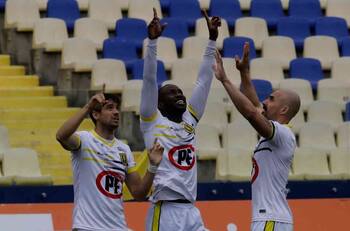 Poda en el "Campanil": Más de 10 jugadores dejan U. de Concepción tras descenso a Primera B