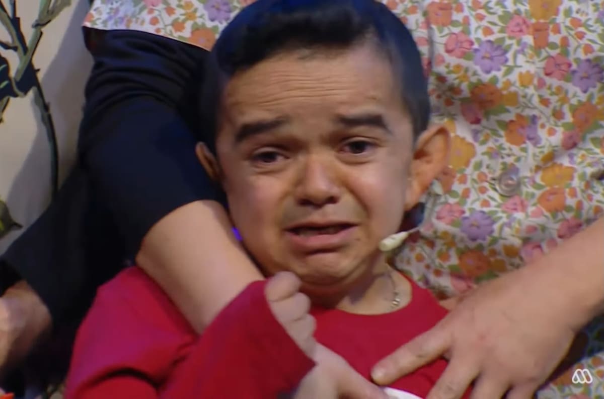 “La verdad es que me duele”: La llorada despedida de Miguelito en el último capítulo de “Mi Barrio”