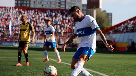 A Uruguay los pasajes: Universidad Católica asegura roce internacional en su pretemporada