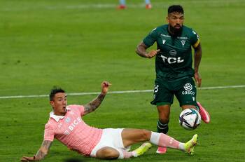 Ronnie Fernández defendió a Víctor Espinoza en Wanderers: "Si esto hubiese pasado entre equipos de provincia..."