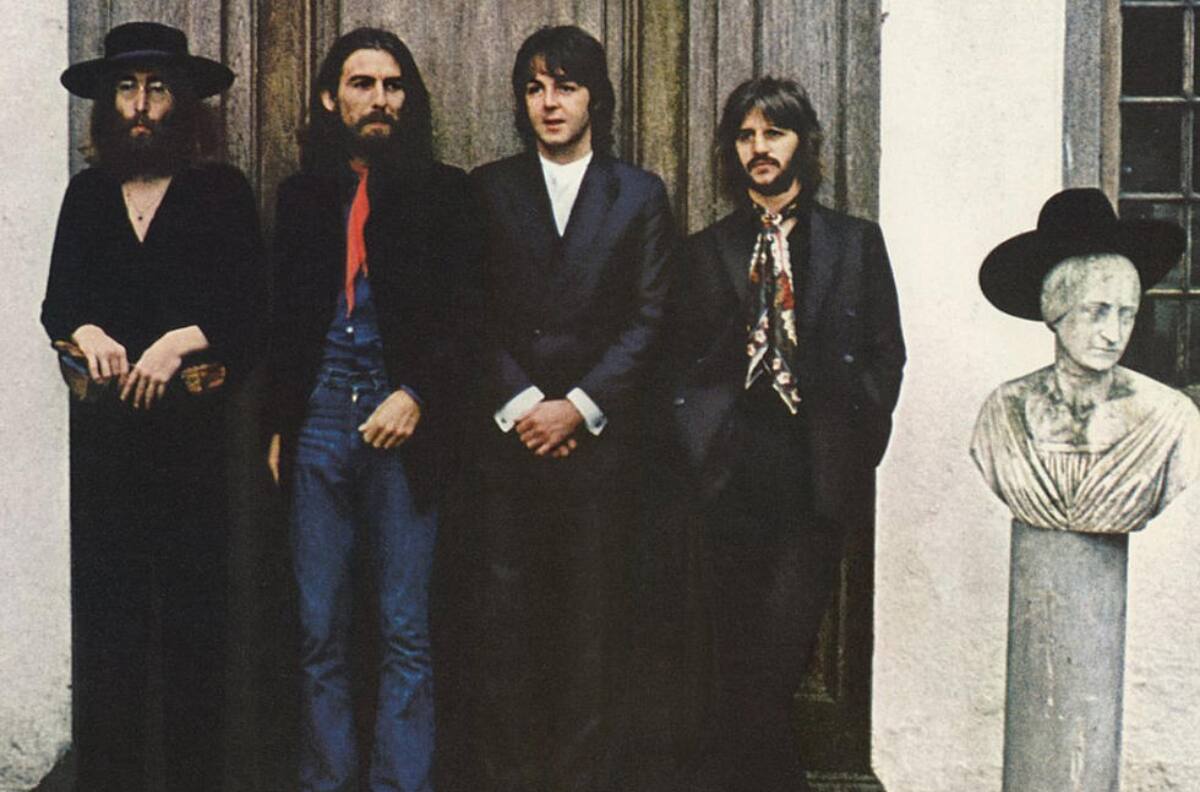 Manuscrito de "Hey Jude" de The Beatles fue subastado a más de 900 mil dólares