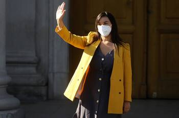 AUDIO | Juan Sutil desata polémica por comentario sobre Izkia Siches: "Tiene juego de piernas y cintura"