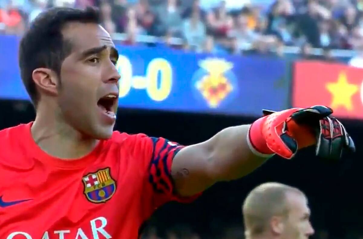 La Liga aplaudió el regreso de Claudio Bravo recopilando sus mejores tapadas