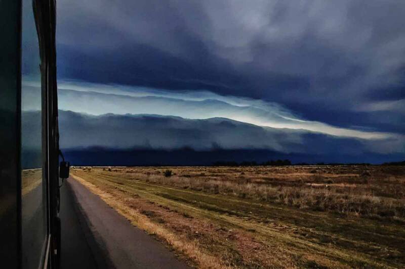 Fuertes tormentas atacaron durante la jornada de este viernes 8 al país trasandino.