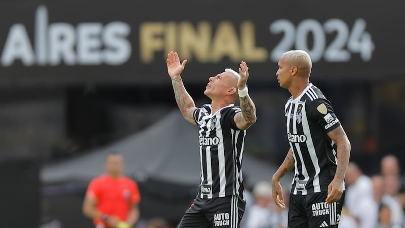 En la primera pelota que tocó: el golazo de Eduardo Vargas en la final de la Copa Libertadores