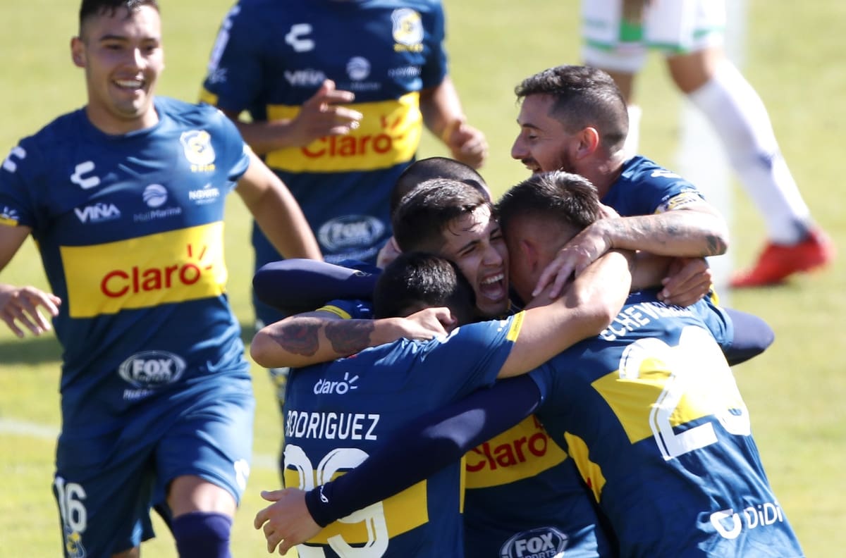 Llegó el primero: Everton de Viña del Mar oficializó el arribo de un ex delantero de la U