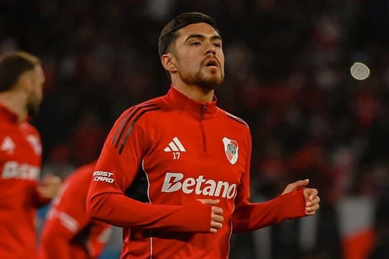 El chileno tendría una nueva oportunidad para ser titular. Foto: @paulodiaz17