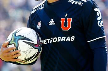 No olvida a la U: Cuestionado jugador con fugaz paso por el fútbol chileno sorprendió con foto en redes sociales