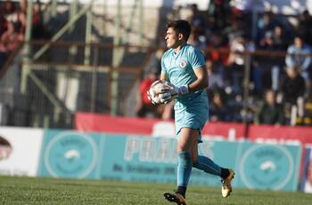 La sufrida historia de Matías Olguín: el arquero de Deportes Recoleta al que rechazaron por su altura y fue chofer de Uber