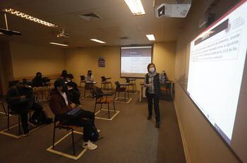 Beca Juan Gómez Millas para extranjeros: revisa cuánto cubre, cuáles son los requisitos y cómo postular