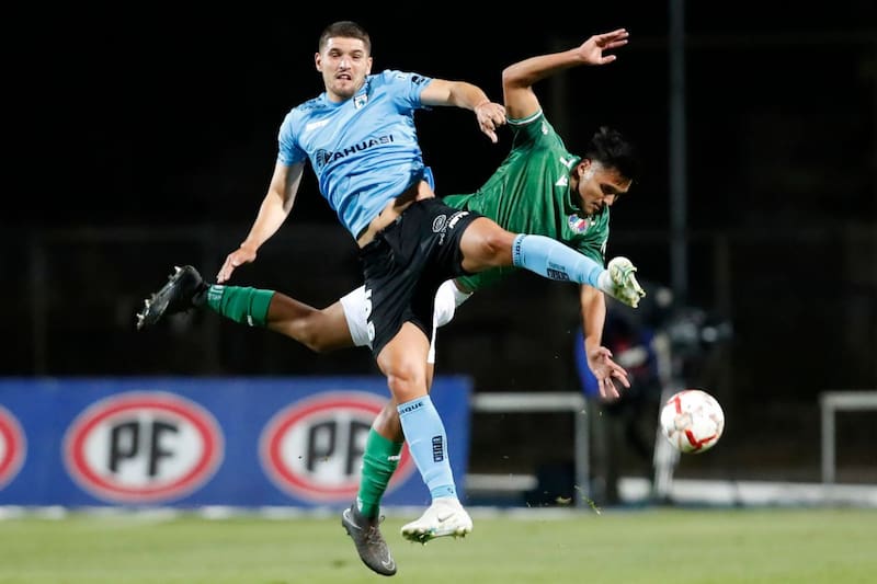 Deportes Iquique enfrenta a Audax Italiano en el Tierra de Campeones. Foto: Agencia Aton.