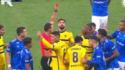 VIDEO | Tiene que ser récord: Advíncula se fue expulsado a los 29 segundos en el Cruzeiro-Boca