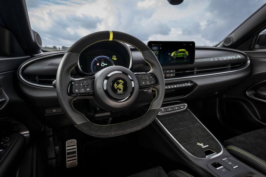 El nuevo Abarth 600e es el Escorpión más potente de la historia
