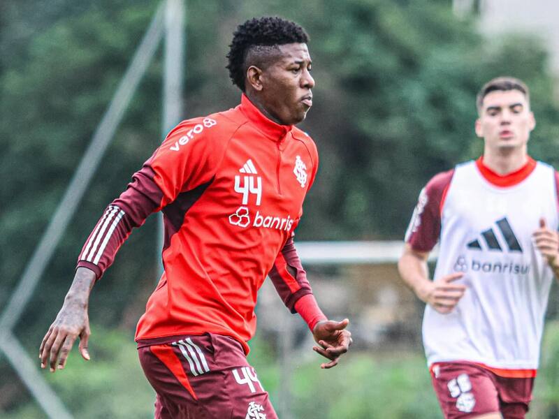 Vitao es el central del Inter de Porto Alegre que es prioridad para Pellegrini. (Foto: @SCInternacional)