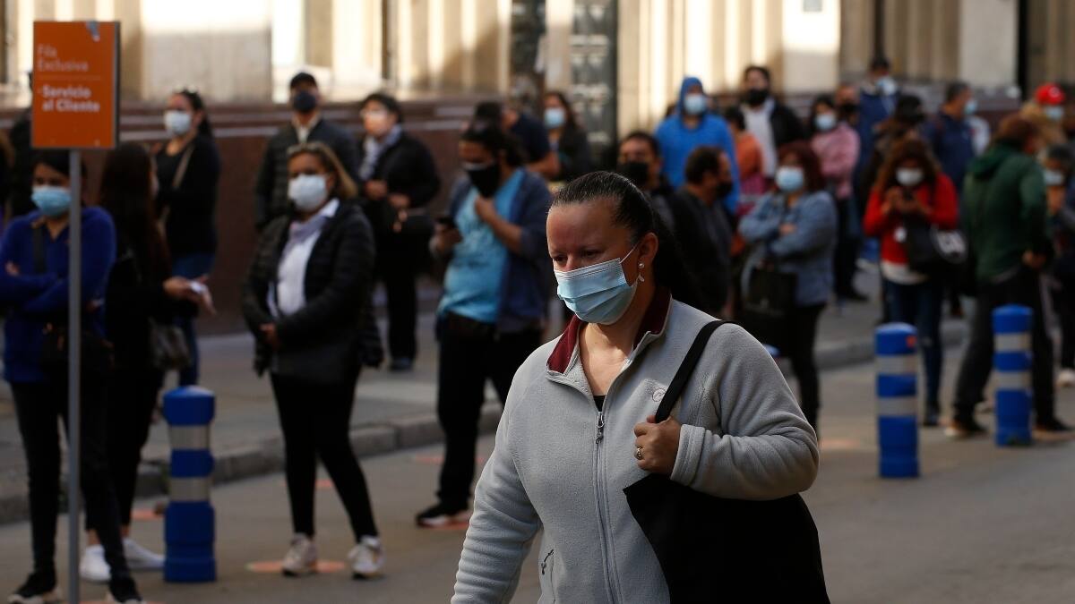 Ministro del Trabajo: “El IFE, Bono Covid y el Bono Clase Media llegarán a 14 millones de chilenos"