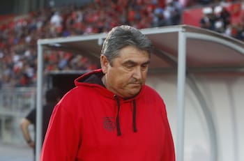 ¿Experto en ascensos? El favorito para reemplazar a Mario Salas en Deportes Temuco
