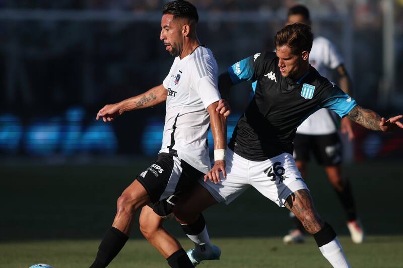 El lateral no convence del todo a Jorge Almirón.