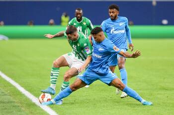 El Real Betis de Manuel Pellegrini y Claudio Bravo dio el primer golpe en la ida de Europa League