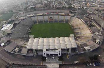 ¡Alerta en Macul! Colo Colo informó de un caso positivo en la Casa Alba