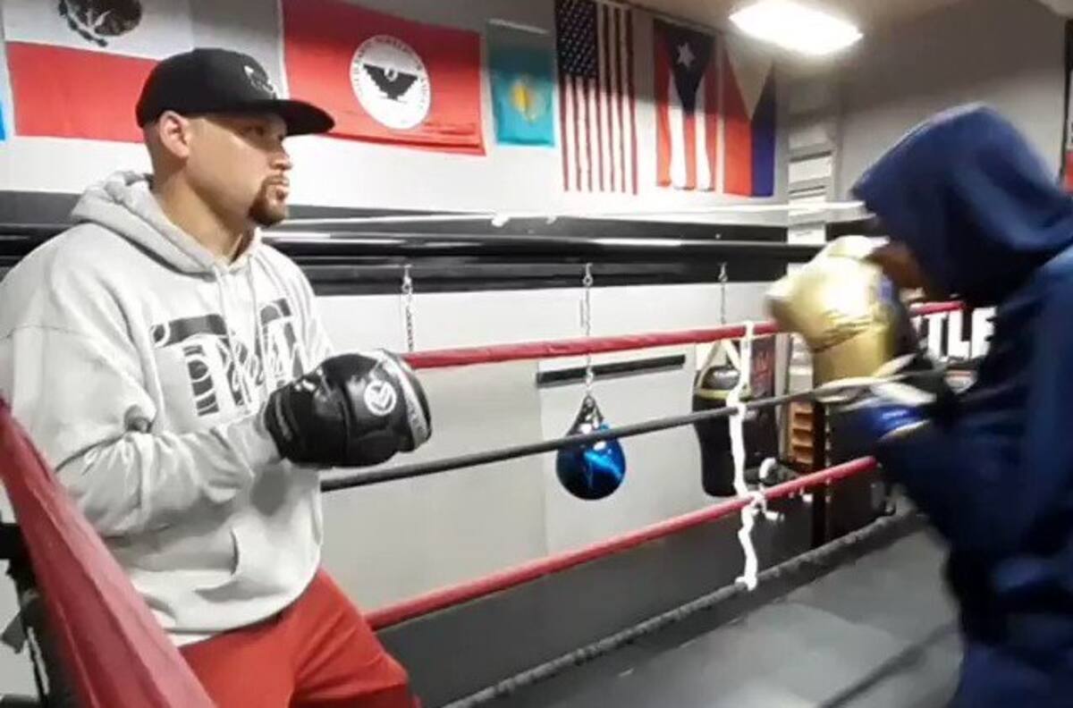 El pequeño boxeador de 15 años que se volvió viral por sus golpes