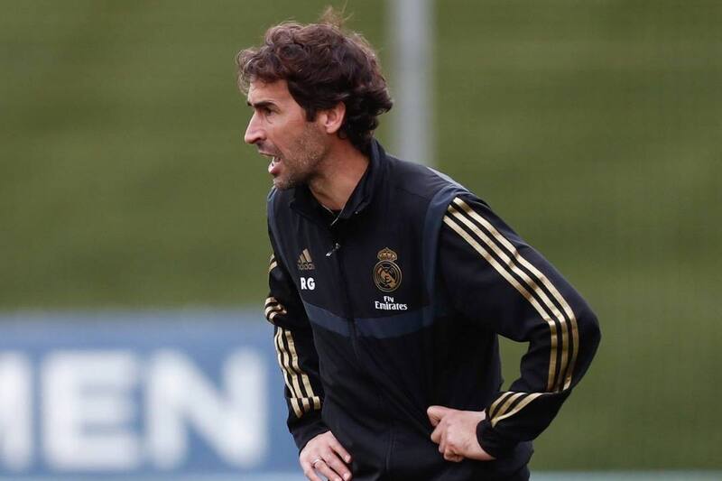 El ex goleador del Real Madrid actualmente tiene 46 años y podría tener su primera experiencia dirigiendo en Primera División.