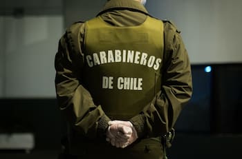 Carabineros confirma que detenido murió en comisaría: lo asfixiaron por 45 segundos
