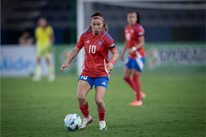 Yanara Aedo es una de las capitanas de La Roja en 2025.