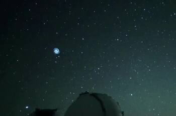 VIDEO | Sorprendente espiral fue visto en el cielo de Hawái