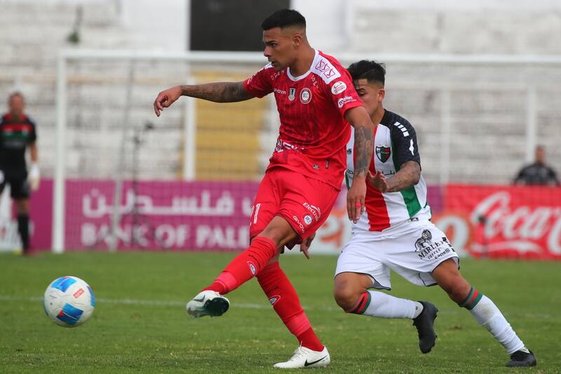 El volante será baja contra Colo Colo. Foto: Aton