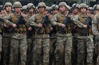 Investigan regimiento donde falleció joven soldado: Hay 45 conscriptos con infección respiratoria