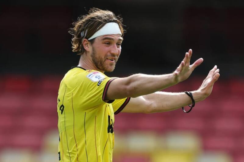 Francisco Sierralta vivió una verdadera odisea para jugar dos minutos por el Watford.