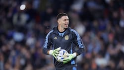 Dibu Martínez sorprende: esta es la única selección que le jugó de “hombre a hombre” a Argentina