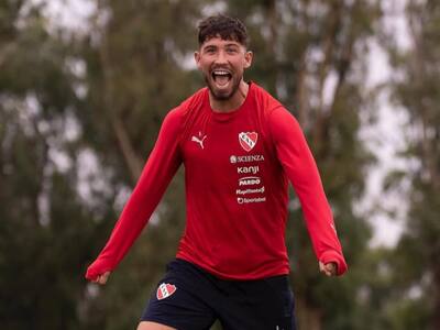 ¿Venderían a Felipe Loyola por 15 millones de dólares? Así respondieron los hinchas de Independiente