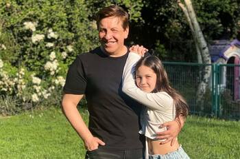 “Ariana chica”: Julio César Rodríguez presentó a la nueva integrante de su familia