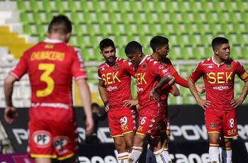 Unión Española tiene un caso de Covid-19 en su plantel previo al partido vs Colo Colo