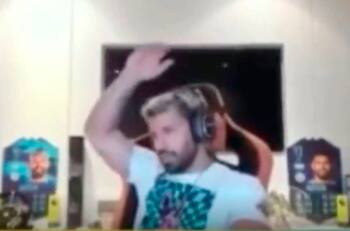 Lo pasa mal: La frustración del Kun Agüero jugando Fall Guys