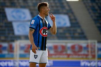 Dinero fresco para Huachipato: venderá a uno de sus más importantes valores a Huracán