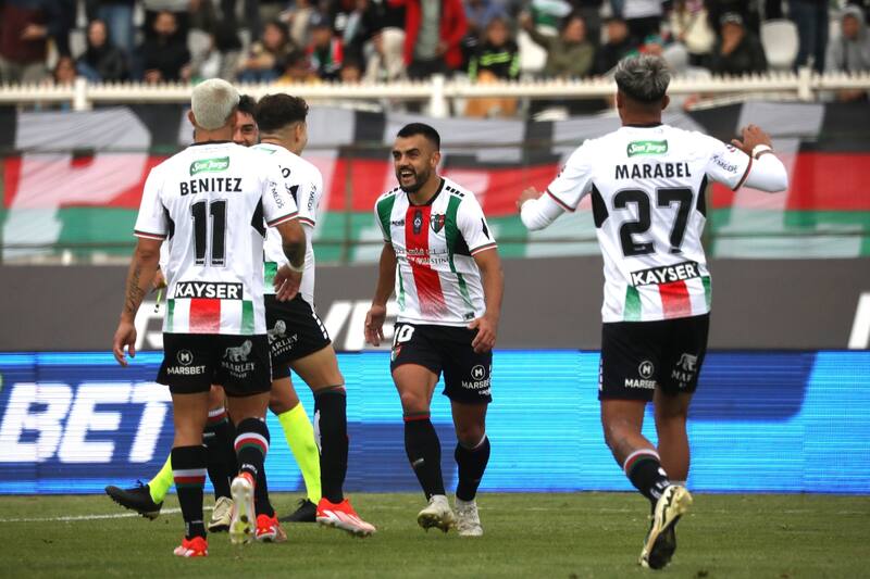 Palestino será líder de Primera División si es que gana en Iquique y la U pierde ante Huachipato. Foto: Agencia Aton.