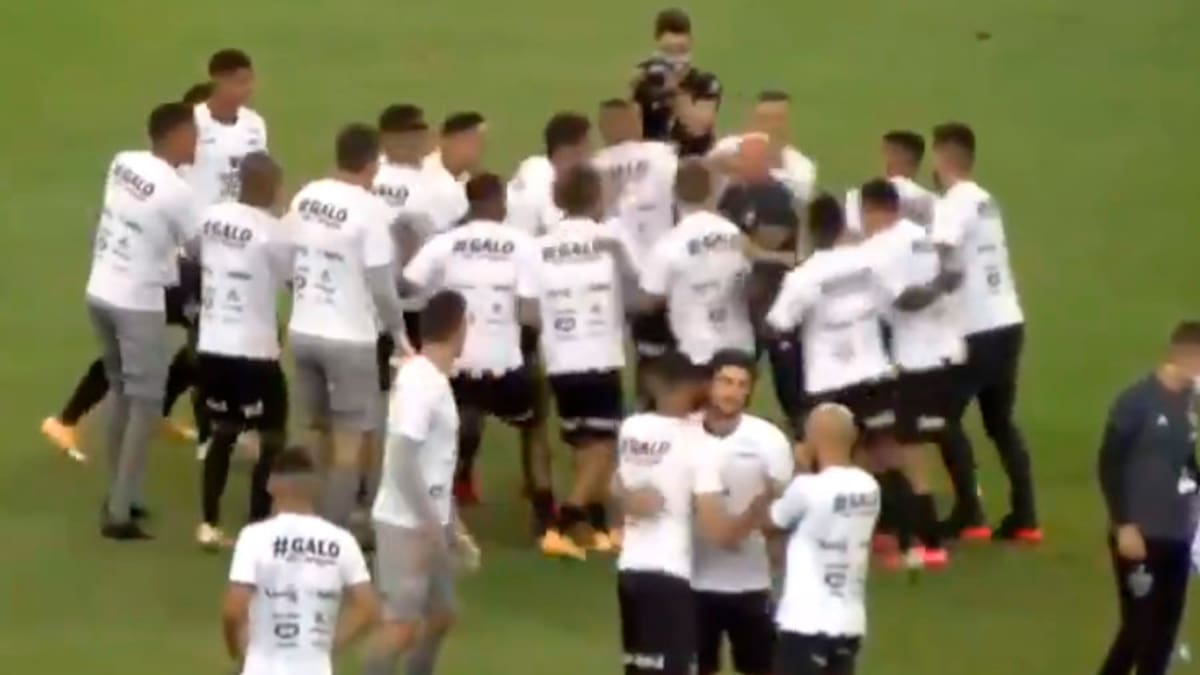 La camotera que los jugadores del Mineiro le hicieron a Jorge Sampaoli