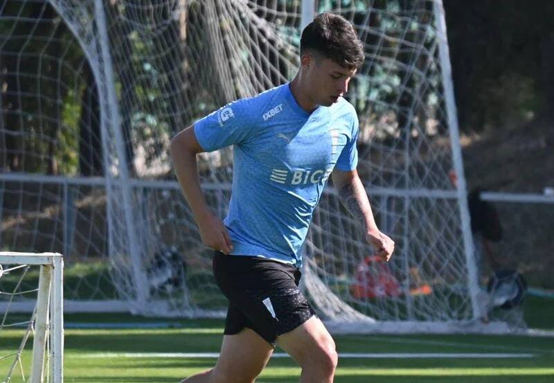 entrenando con Universidad Católica.
