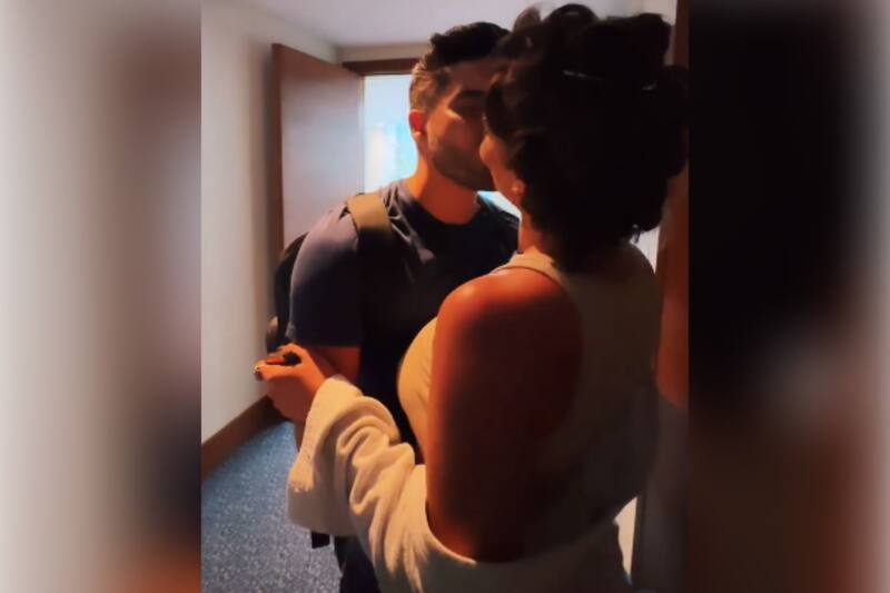 La pareja compartió un tierno momento horas antes de la "Noche Cero".