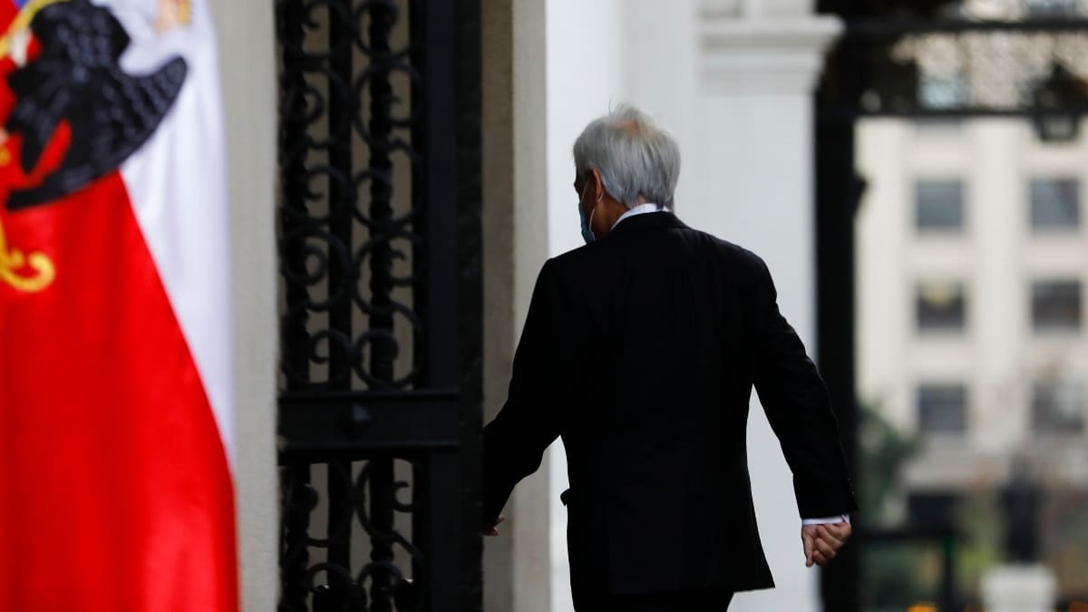 Las cinco causas en las que Presidente Piñera se libró de sanciones judiciales