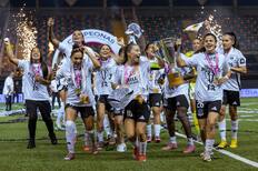 VIDEO | Sol y bachata: las vacaciones caribeñas de tetracampeona con Colo Colo