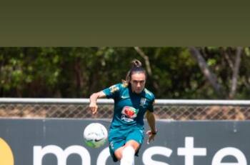 Jair Bolsonaro: "¿Cómo le van a pagar a Marta el mismo sueldo que a Neymar?"