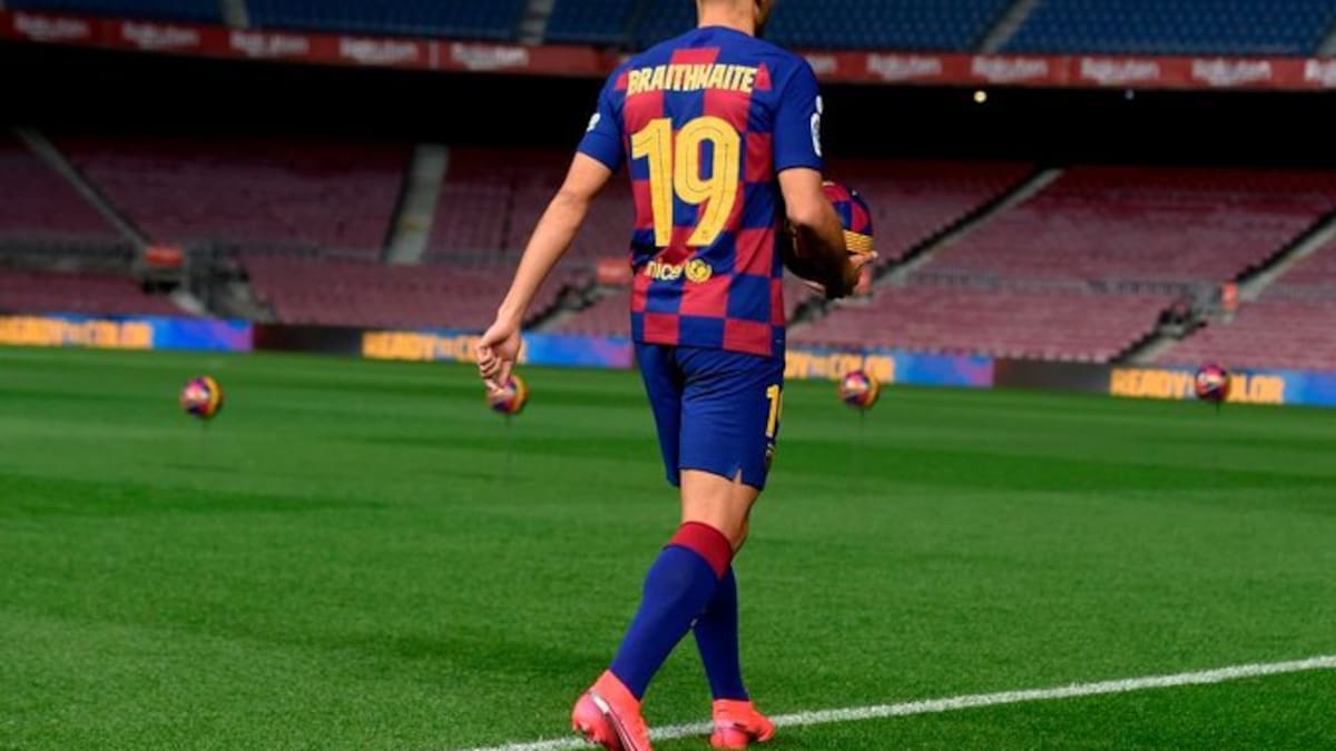 Braithwaite protagonizó el 'peor truco' futbolístico en la historia de las presentaciones