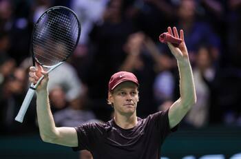 Sinner barrió con Shelton y está a dos triunfos de recuperar el número 1 del mundo