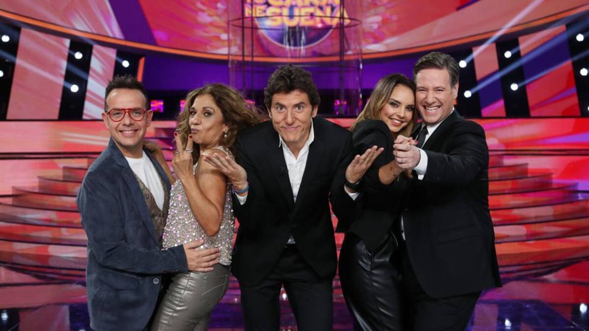 Programa de Rafael Araneda se tomará una pausa tras tres contagios de Covid-19: Una persona está hospitalizada