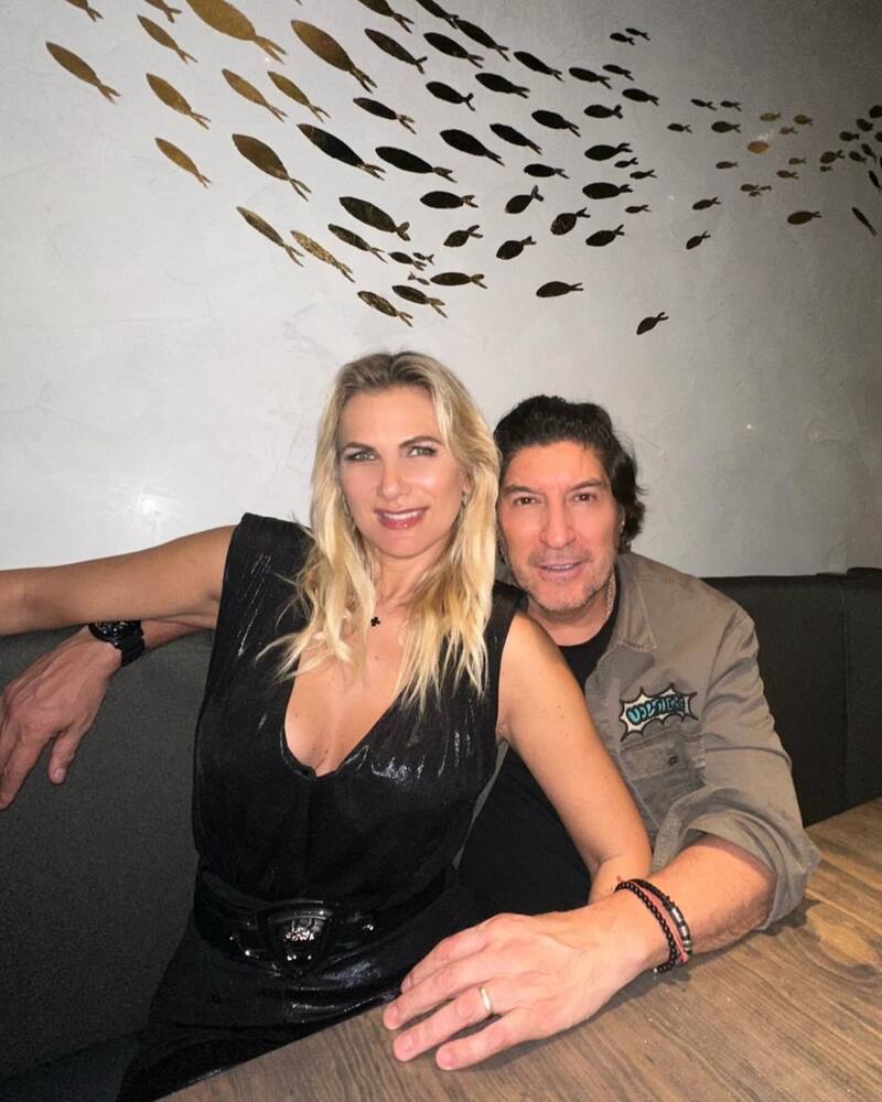 La romántica postal de María Alberó e Iván Zamorano.