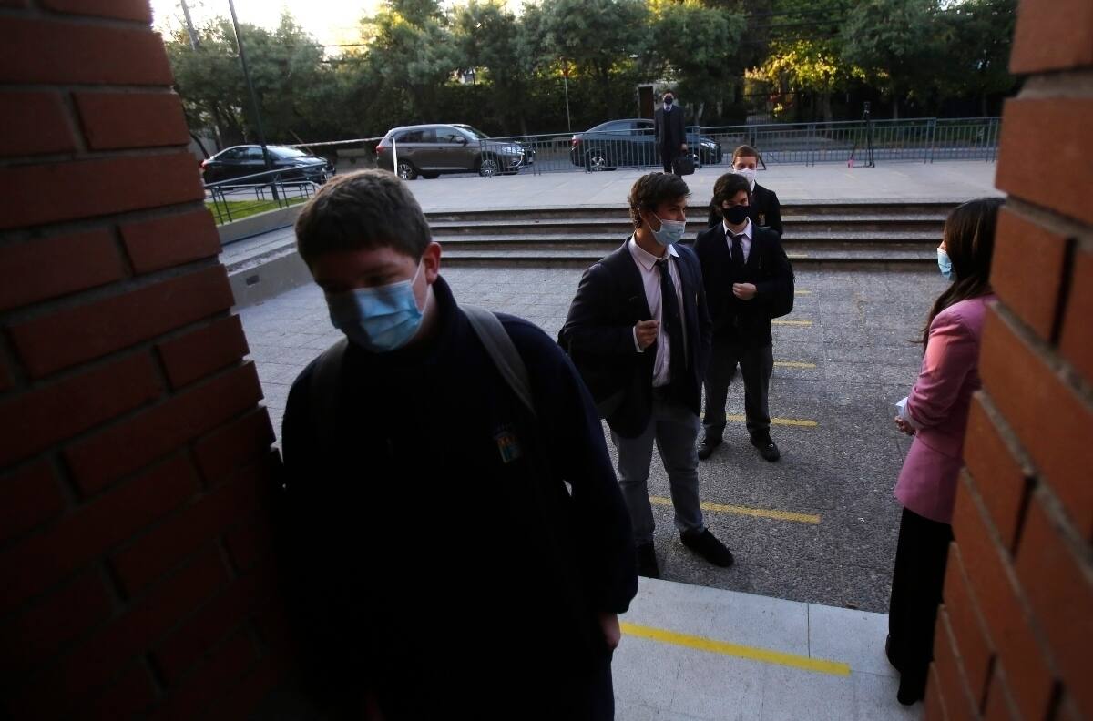 Regreso a clases 2021: Conoce el protocolo del Mineduc con medidas sanitarias para los establecimientos